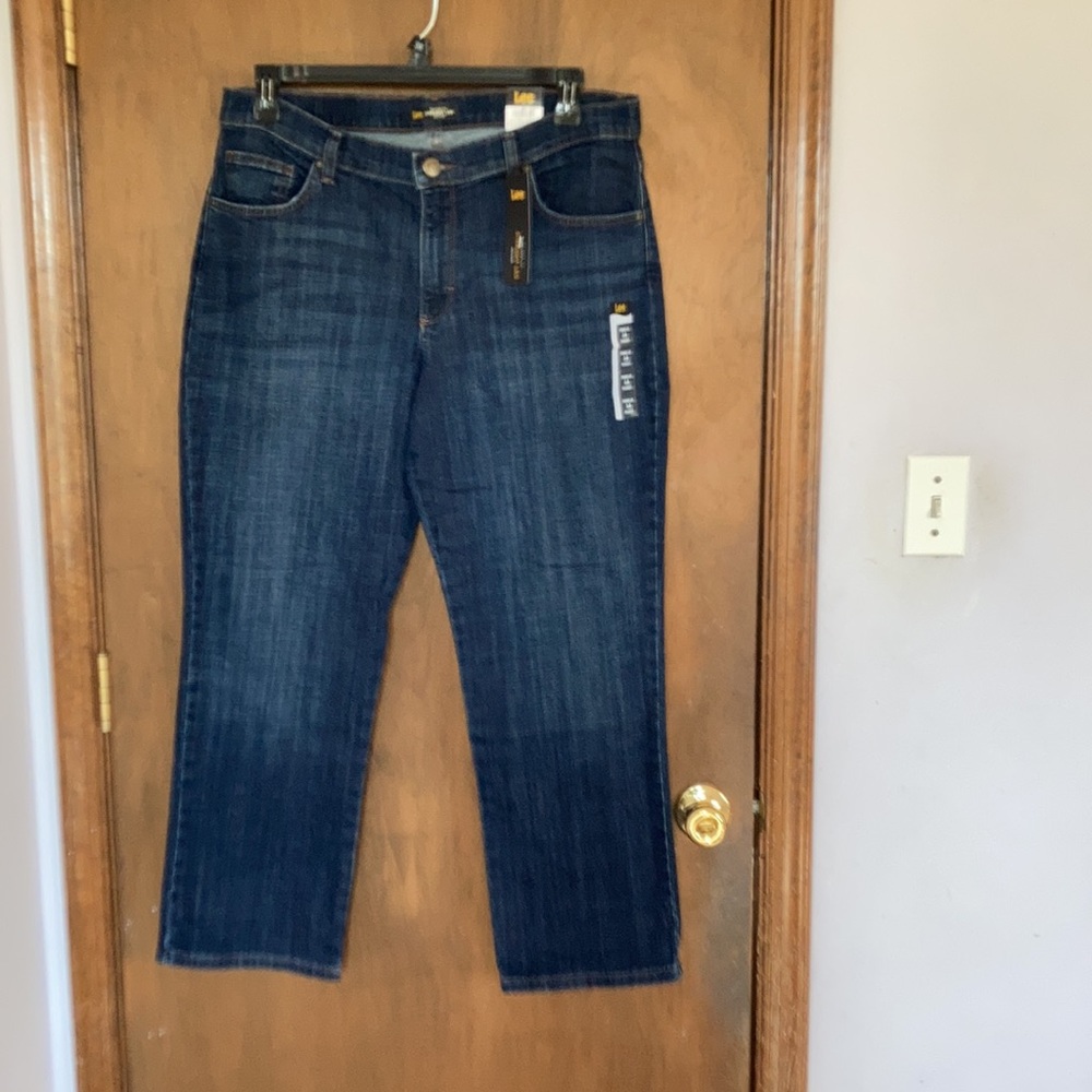 Lee jean midrise relaxed fit straight leg jean 16 short - Picture 7 of 17